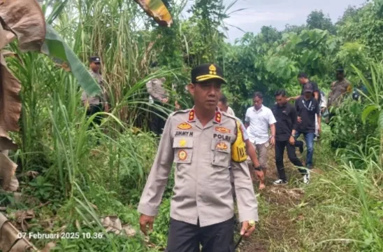 Olah TKP Penemuan Jenazah Ananda Naya di Desa Bone Baru oleh Kapolres Bangkep